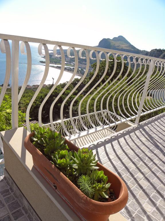 Holiday Home Figa Omis Room photo